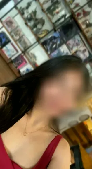 Amina, 28 años
